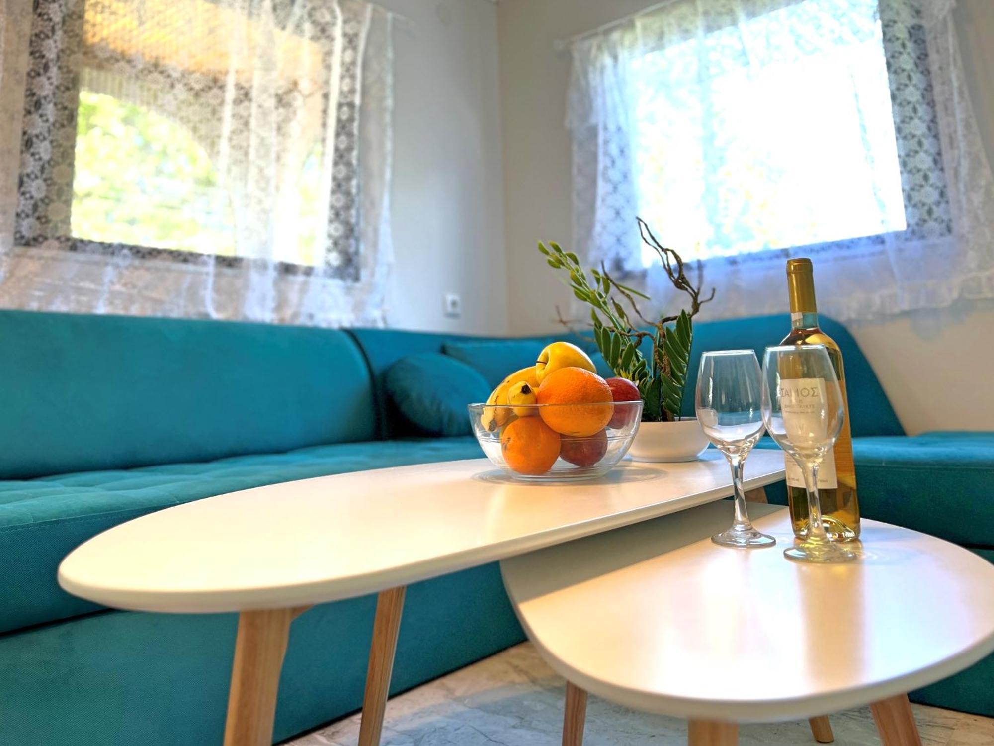 Guest House Julia スタブロス エクステリア 写真