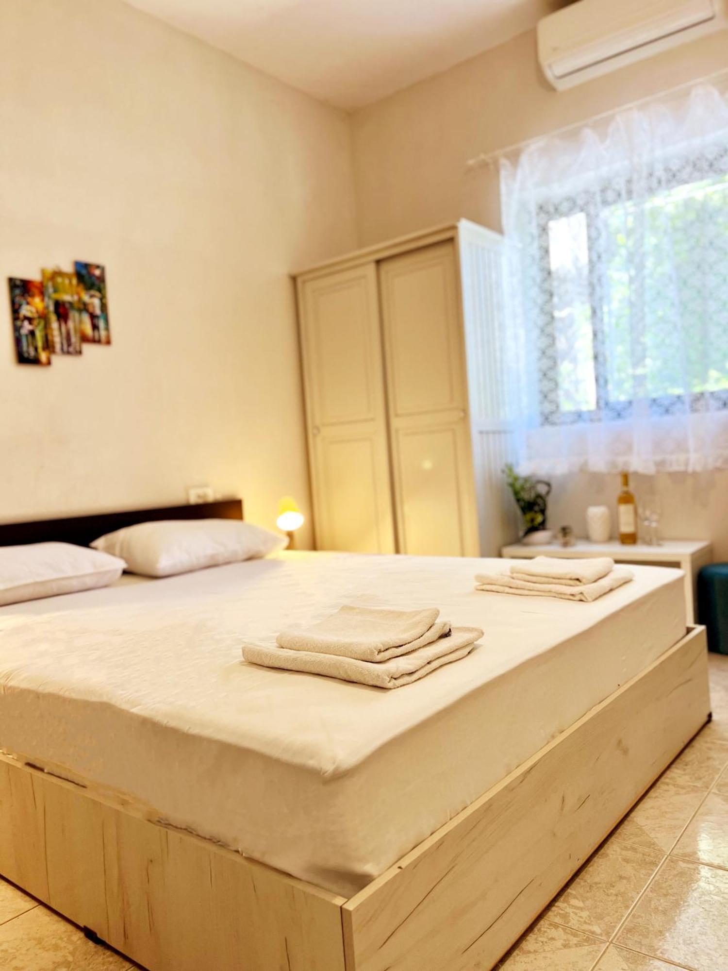 Guest House Julia スタブロス 部屋 写真